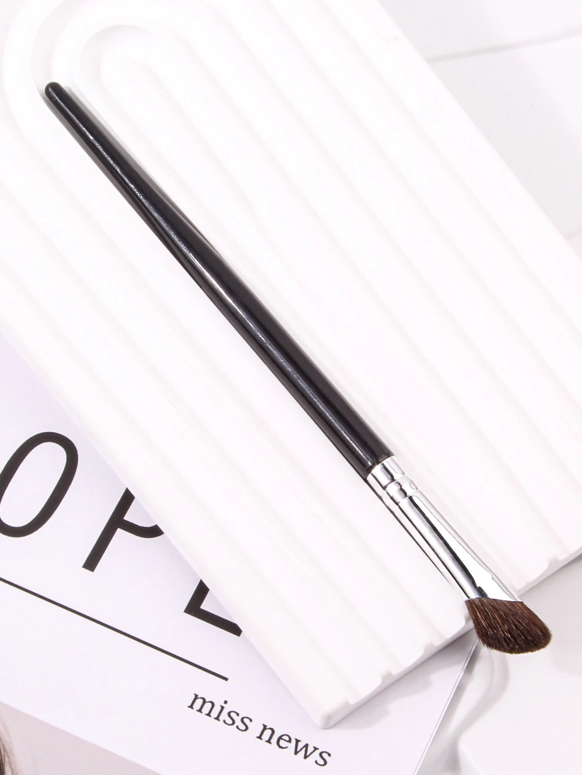 Angled Contour Brush