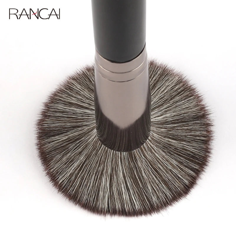 Wooden-Handle Face Brush