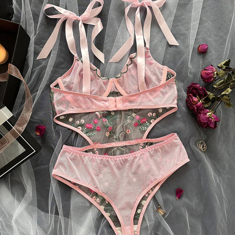 Glow Unbound LLC Floral Lace Bra and Thong Set