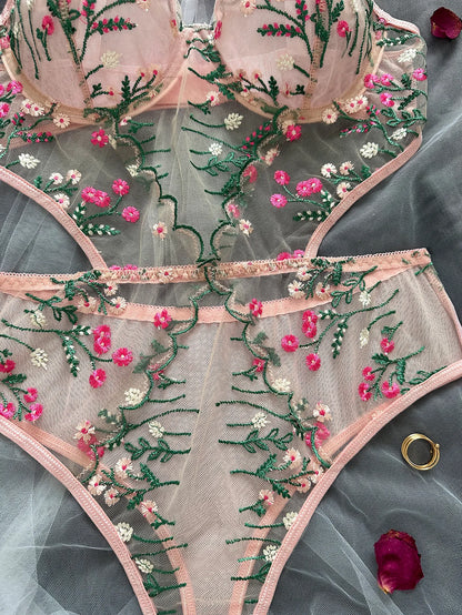 Glow Unbound LLC Floral Lace Bra and Thong Set