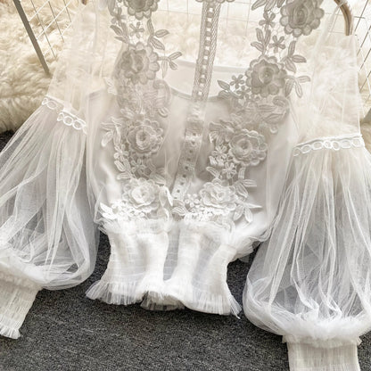 Vintage Lace Puff-Sleeve Blouse 
