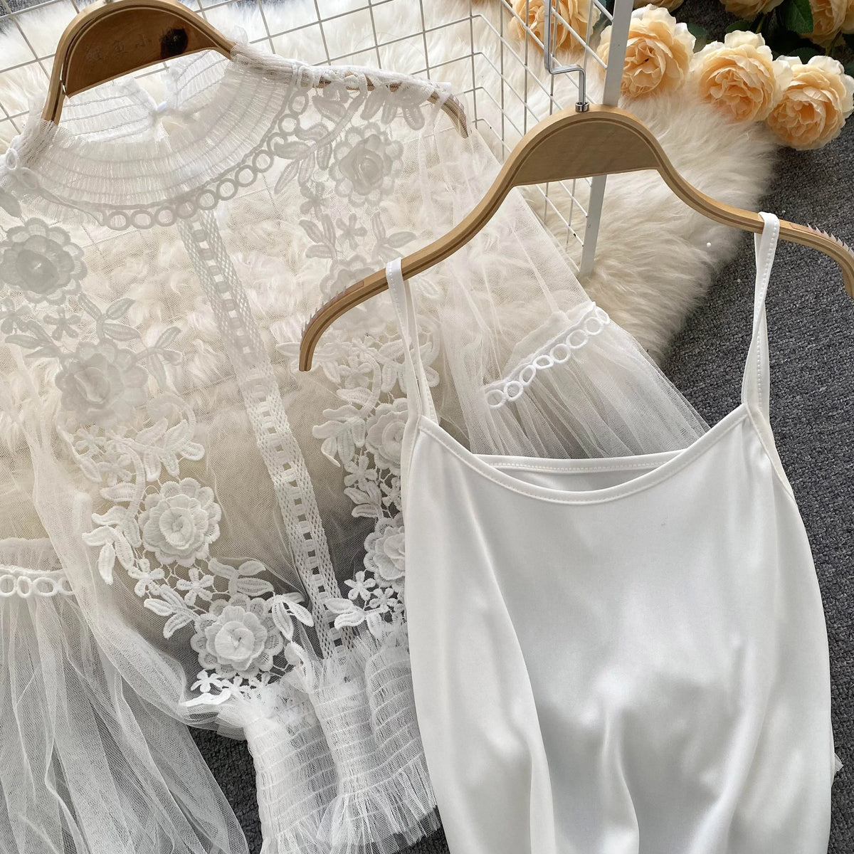 Vintage Lace Puff-Sleeve Blouse 
