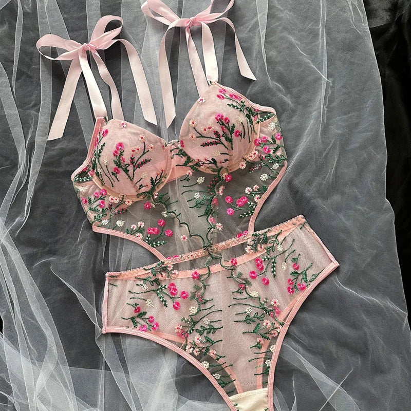 Glow Unbound LLC Floral Lace Bra and Thong Set